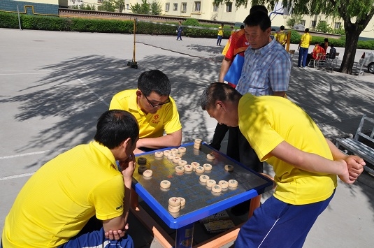 標(biāo)題：運動會下象棋
瀏覽次數(shù)：55372
發(fā)布時間：2018-10-30